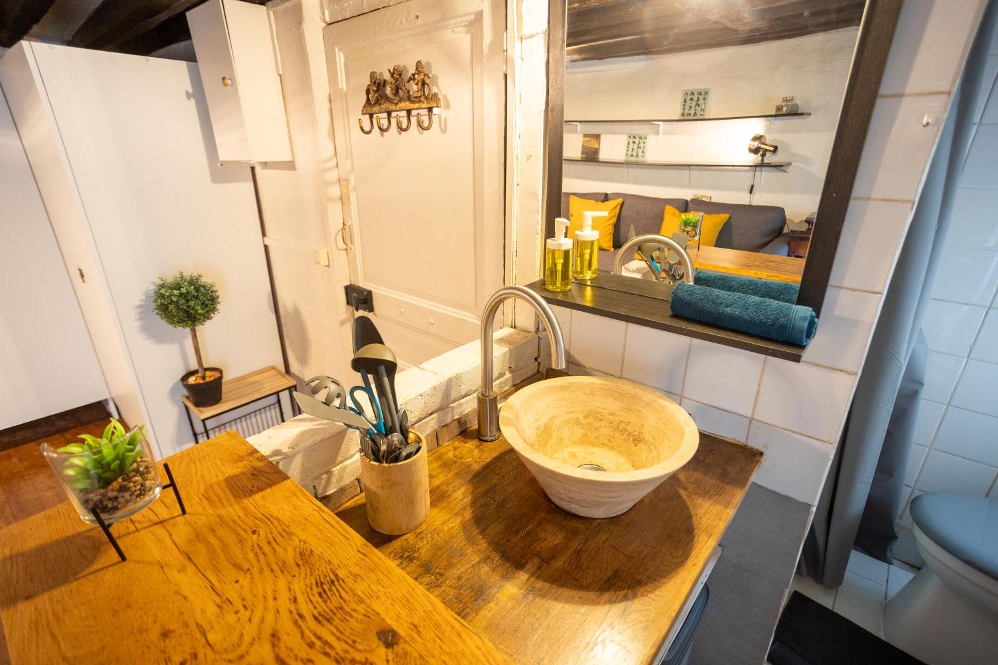 Studio Cosy Romantique En Plein Coeur De Paris Exterior foto