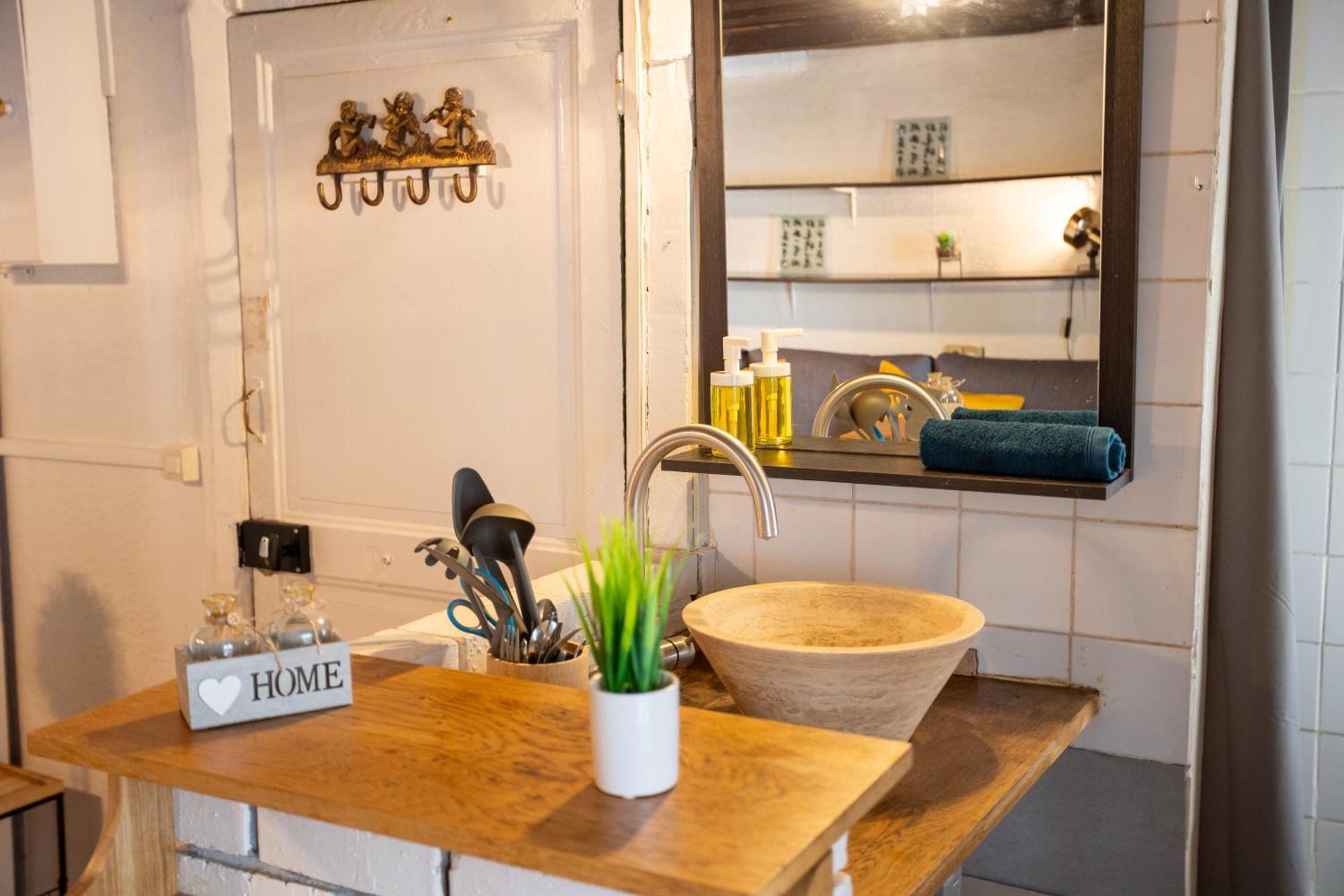 Studio Cosy Romantique En Plein Coeur De Paris Exterior foto